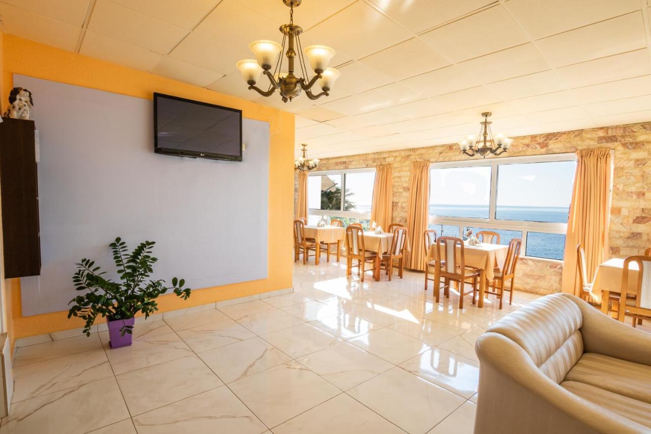 Castelia Bay Hotel Amoopi Exterior foto